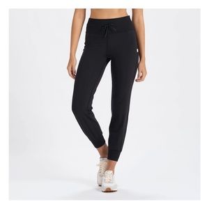 Vuori Daily Jogger Size medium in black